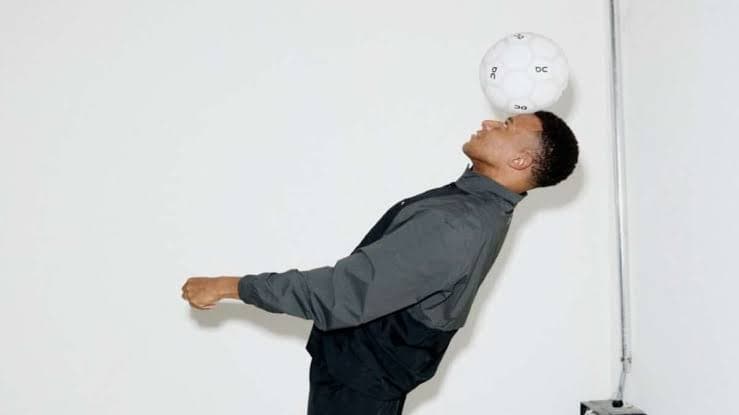 On entra al fútbol y suma a Kylian Mbappé como figura principal