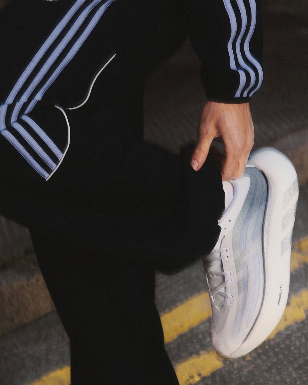 adidas Originals cruza la ciudad con las HYPERBOOST EUPHORIa lt