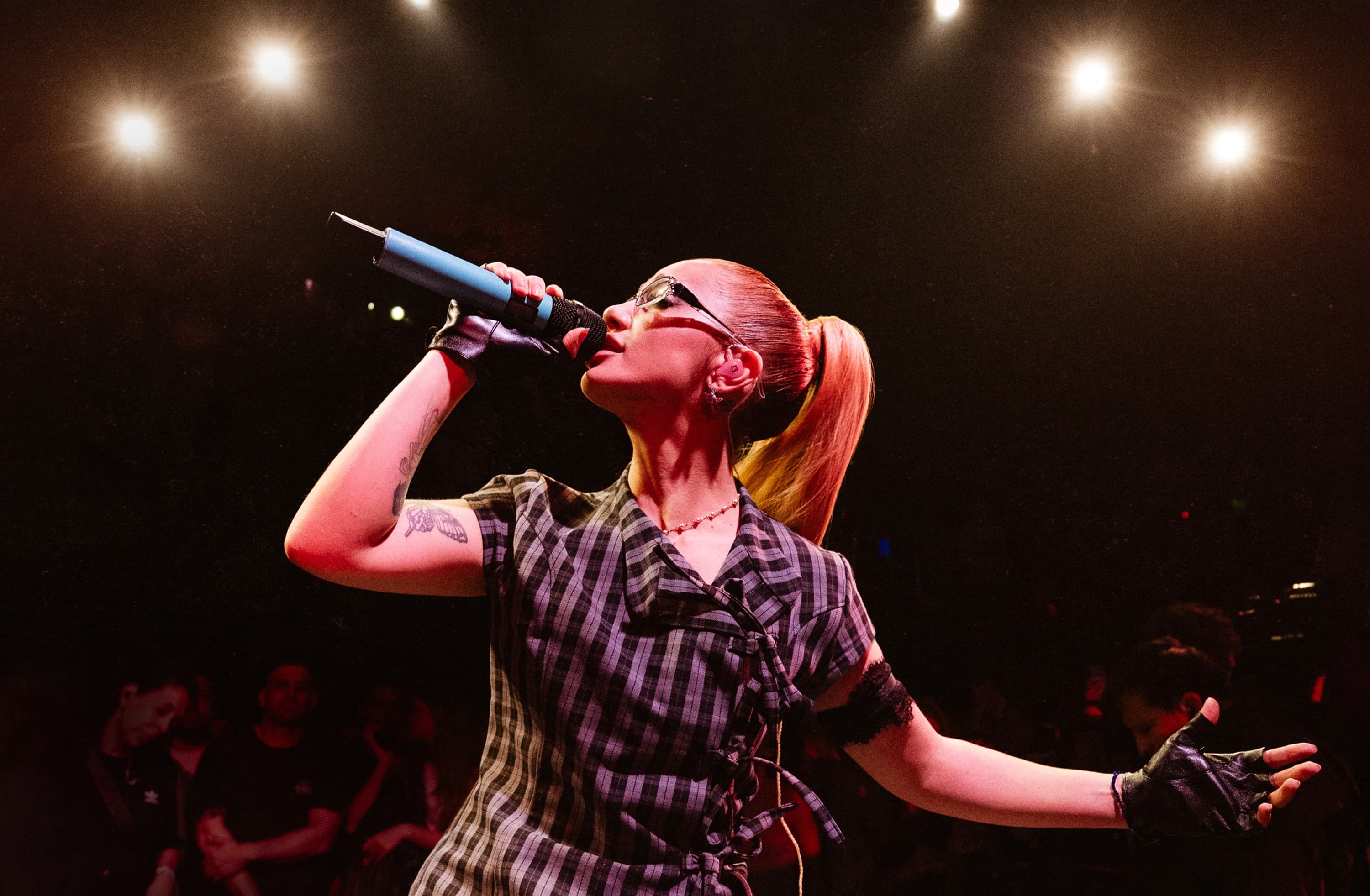 Cindy Cats y Ángela Torres lanzan “Favorita” antes de sus shows en Amerika