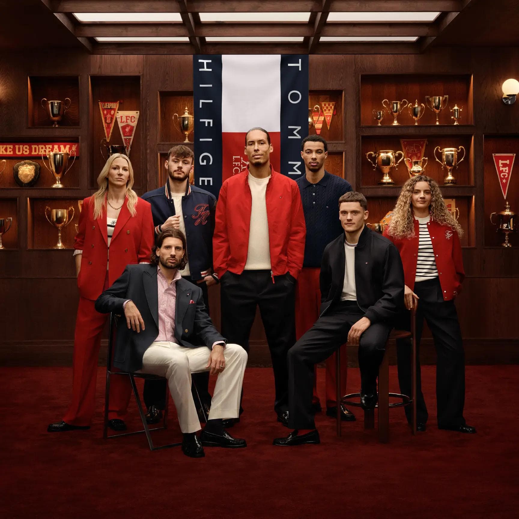 "Nunca caminarás... sin estilo": Liverpool x Tommy Hilfiger